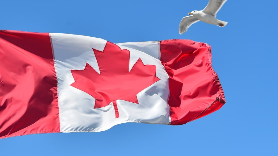 Hạng 9. Công dân Canada và Australia được miễn thị thực hoặc cần thị thực nhập cảnh (visa-on-arrival) ở 185 điểm đến.