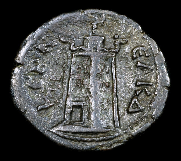 Ngọn hải đăng xuất hiện trên một đồng xu đúc dưới thời trị vì của hoàng đế Hadrian (năm 117-138). Ảnh: BNF/RMN-GRAND PALAIS.