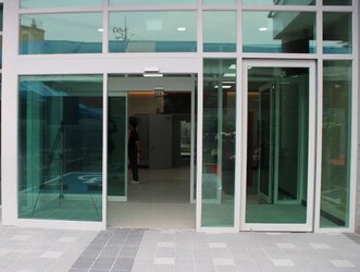 cửa trượt tự động kính đẹp nhất.jpg