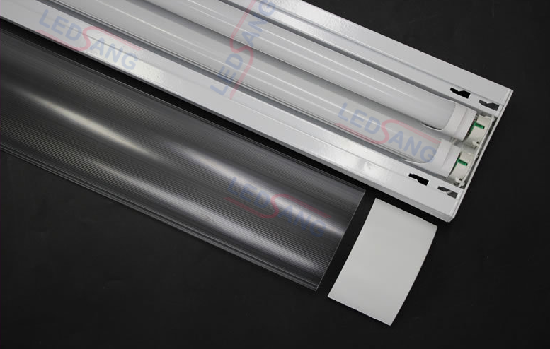 mang-den-led-doi-chong-bui-1-2m-ah-c2-1203-1616129470.png mang-den-led-doi-chong-bui-1-2m-ah-c2-1203-1616129470.png