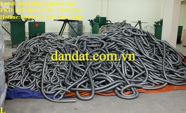 ong-ruot-ga-ong-luon-day-dien-min.jpg ong-ruot-ga-ong-luon-day-dien-min.jpg