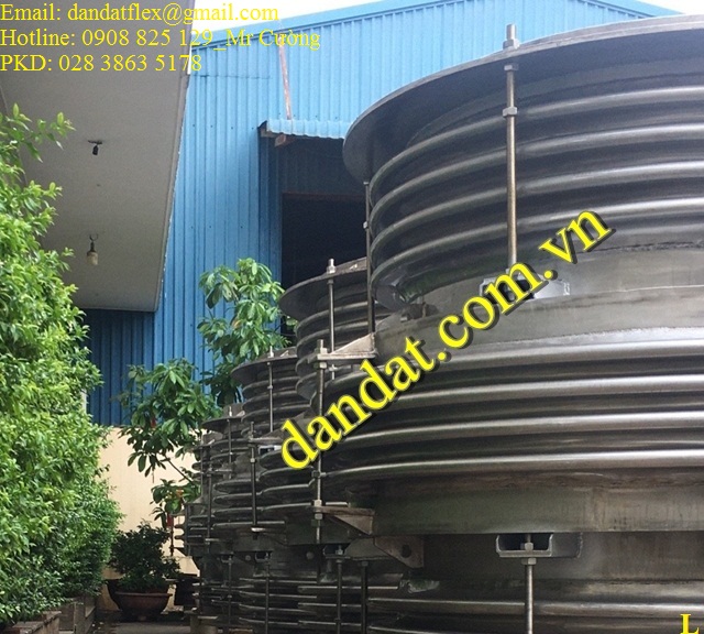 ong-co-gian-265.jpg ong-co-gian-265.jpg