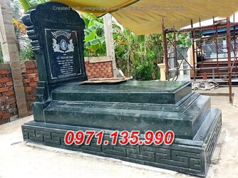 3- Mẫu nam thờ tro cốt băng đá khối đẹp hiện nay.jpg