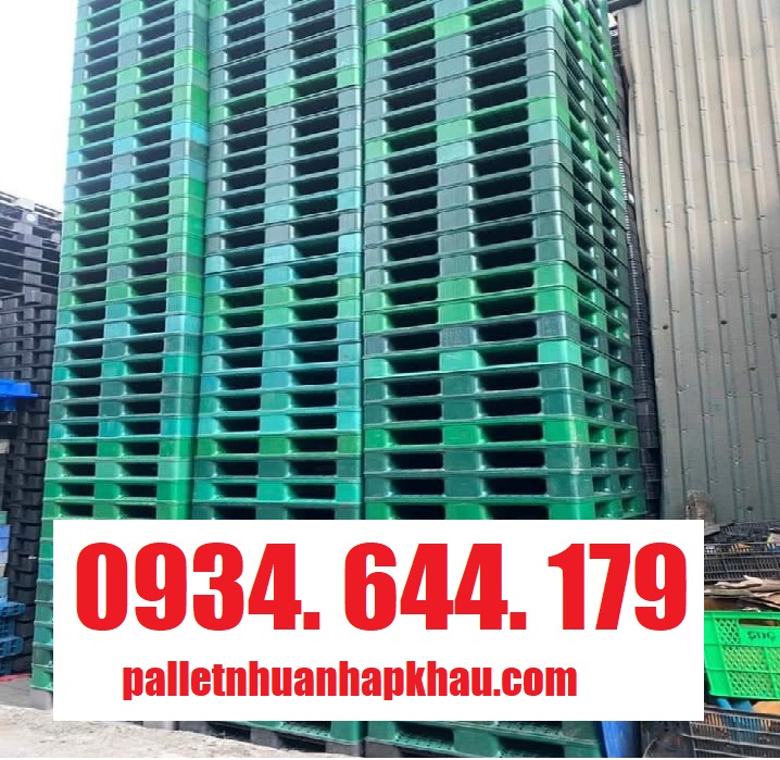 giá pallet nhự kê kho lạnh.jpg