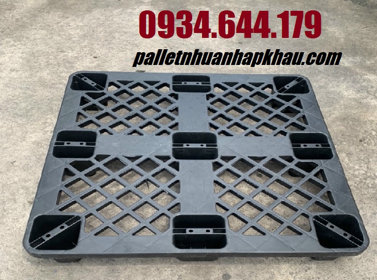pallet nhựa cũ giá rẻ (2).jpg pallet nhựa cũ giá rẻ (2).jpg