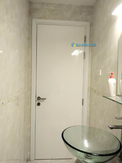 Cửa nhựa composite màu trắng  (5).jpg