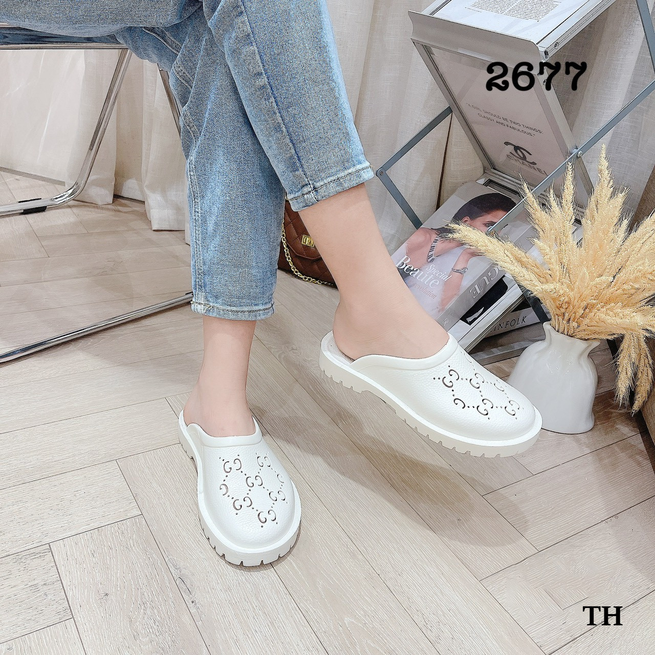 Sục Gucci Cao Su Non đi cực kỳ êm chân, thoải mái.jpg Sục Gucci Cao Su Non đi cực kỳ êm chân, thoải mái.jpg