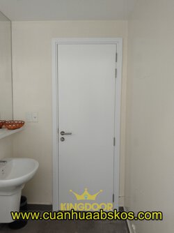 cửa nhà vệ sinh tại Vũng Tàu (5).jpg