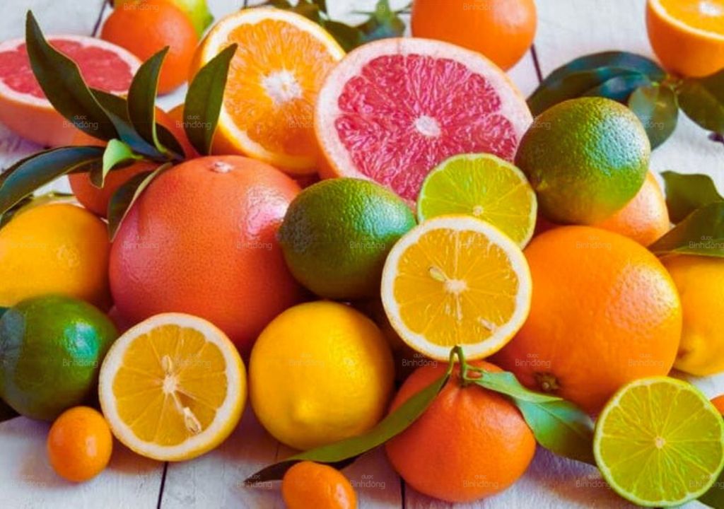 Buoi-cam-chanh-chua-nhieu-vitamin-c.jpg Buoi-cam-chanh-chua-nhieu-vitamin-c.jpg
