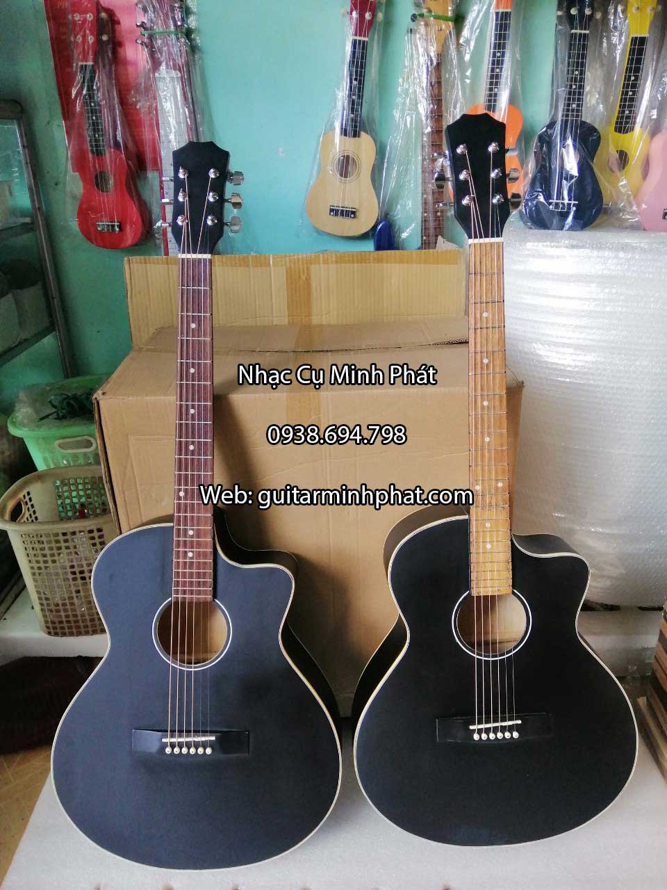 dan-guitar-acoustic-mau-den-co-ty-chong-cong-can-gia-re-sinh-vien (4).jpg