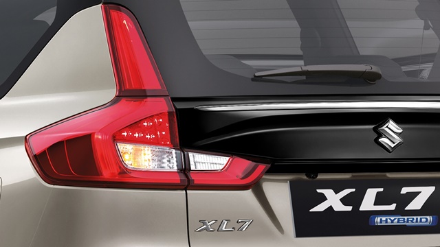 suzuki-xl7-hybrid-2024-logo.jpg