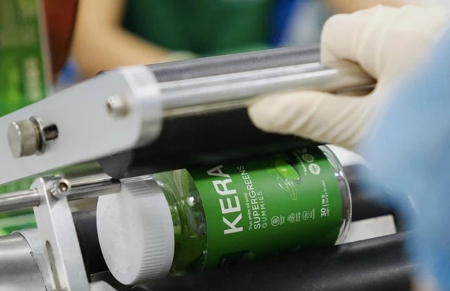 Kẹo rau củ Kera có chứa chất sorbitol là chất nhuận tràng chiếm tỉ lệ 35% trong thành phần Kẹo rau củ Kera có chứa chất sorbitol là chất nhuận tràng chiếm tỉ lệ 35% trong thành phần