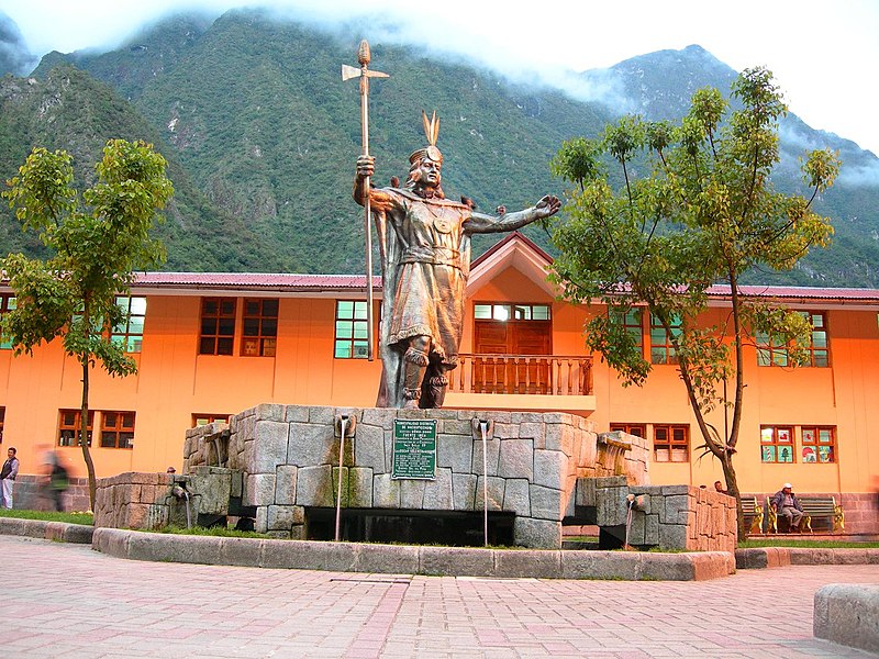 800px-Aguas_Calientes.jpg 800px-Aguas_Calientes.jpg