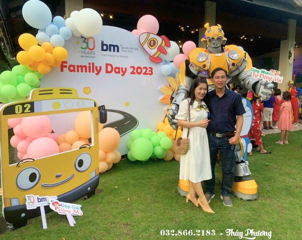 Robot tương tác tại sự kiện.jpg Robot tương tác tại sự kiện.jpg