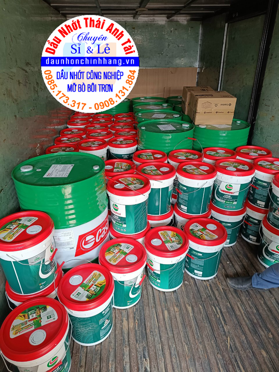 Dau nhot castrol binh duong.jpg Dau nhot castrol binh duong.jpg