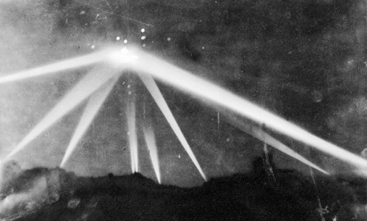 battle-los-angeles.jpg battle-los-angeles.jpg