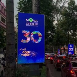 booking quang cao ngoai troi.jpg