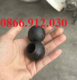 bong-nhua-bit-dau-cay-treo-quan-ao.jpg