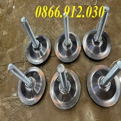 chan-tang-chinh-inox.jpg
