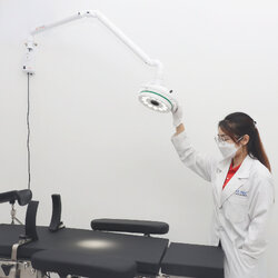 den-led-200-treo-tuong-2.jpg
