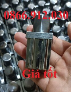 chan-tang-chinh-inox-boc-nhua-chat-luong-cao.jpg