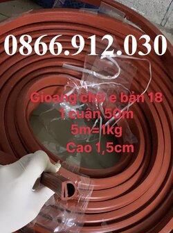 gioang-thay-the-tu-com.jpg