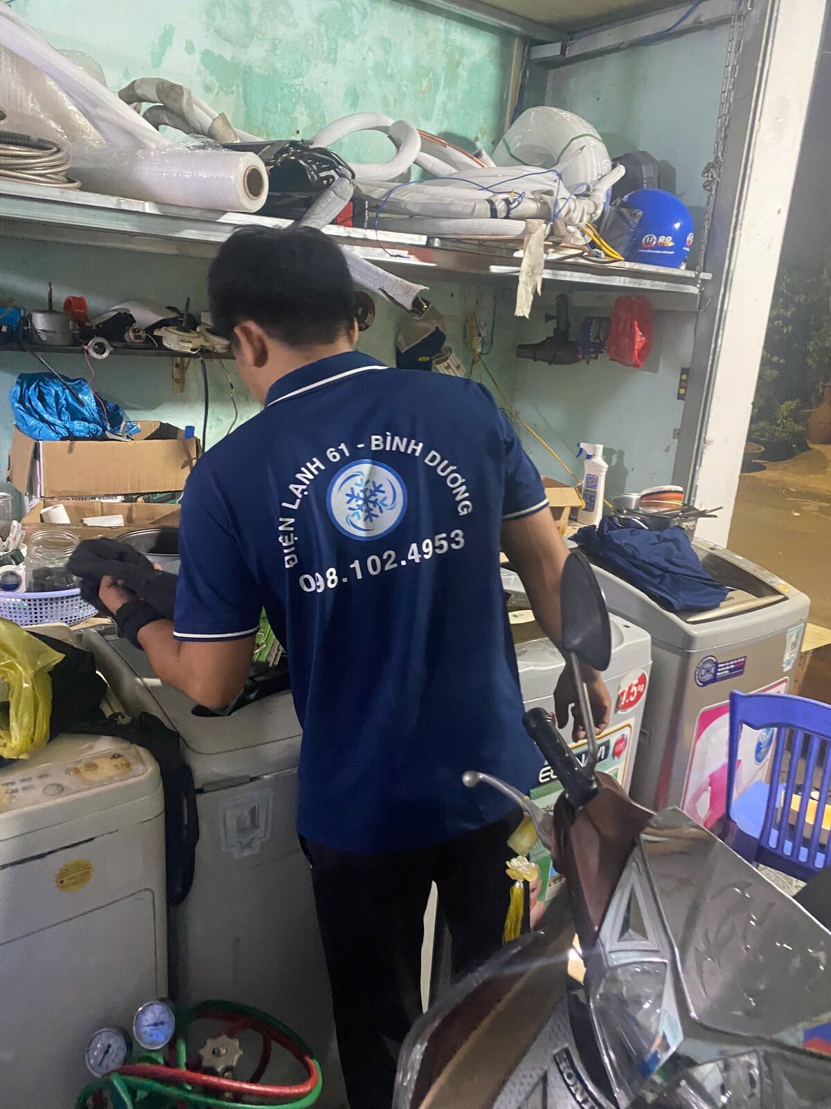 sua-chua-dong-co-may-giat-inverter.JPG sua-chua-dong-co-may-giat-inverter.JPG