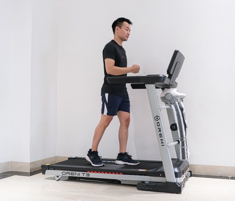 hinh-anh-may-chay-bo-oreni-t3-thuc-te-4-1.jpg hinh-anh-may-chay-bo-oreni-t3-thuc-te-4-1.jpg
