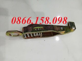 khoa-nap-thung-xe-tai-gat.jpg