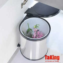 Thùng rác gắn cánh TaKing.png