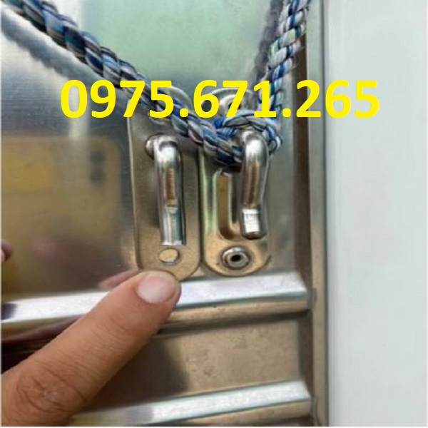 Móc bạt ô tô giá rẻ.JPG