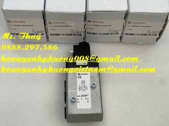 z7332373887030_f478861c3b9ed4bd62f148152d9ab181 (3).jpg