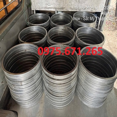vòng sắt tròn.jpg