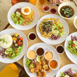 cơm gà mắm tỏi.jpg