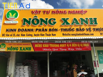 Bảng quảng cáo vật tư nông nghiệp Nông Xanh.png