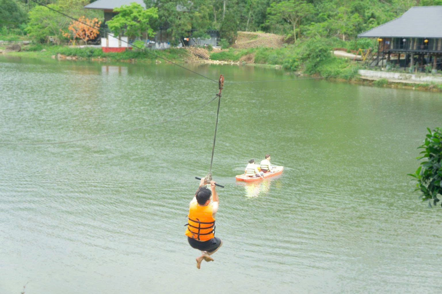 truot-zipline.jpg
