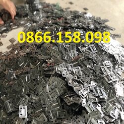 ke-inox-giu-tam-nhua-op-tuong.jpg