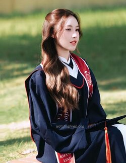 áo cử nhân quốc tế (3).jpg