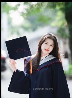 thuê áo cử nhân quốc tế (3).jpg