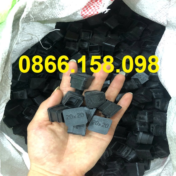 nut-nhua-bit-dau-ong-sat-vuong-20x20mm.jpg