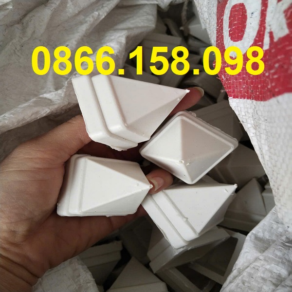 chong-hang-rao-nhua-vuong-20x20mm.jpg