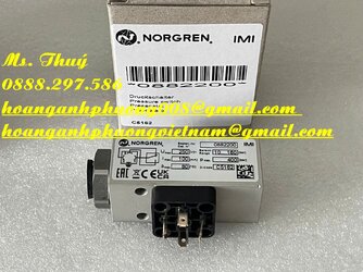 z6805444092166_bc9fdaf23447b63c2ba249fe398e91e7.jpg