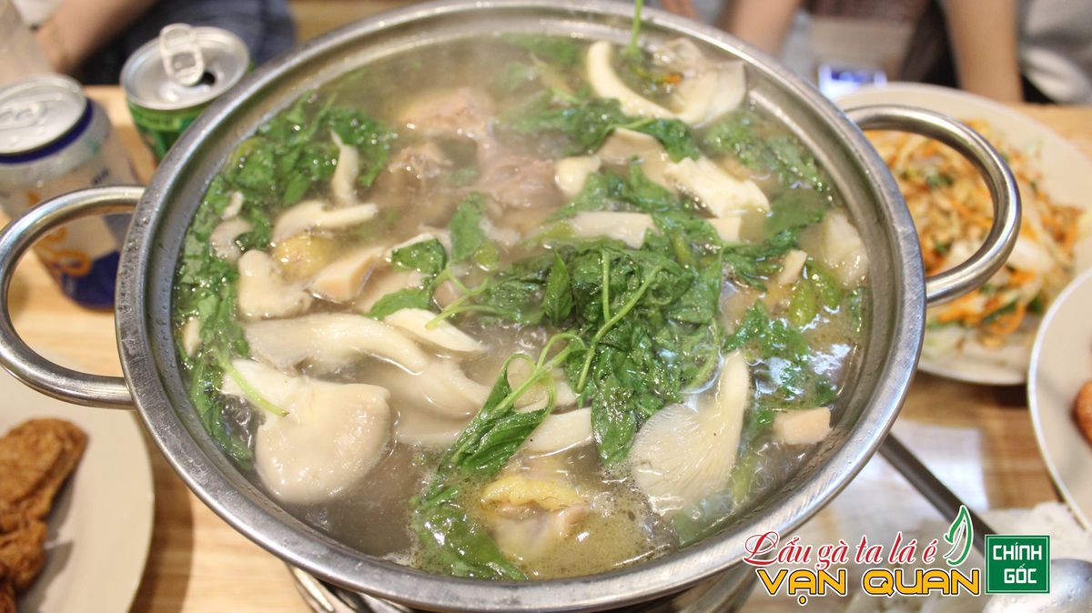 Lẩu gà lé é