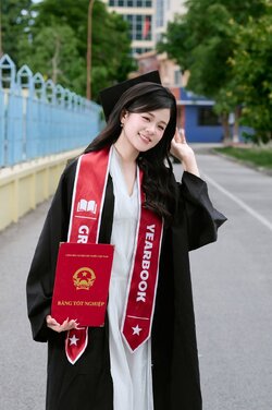 áo cử nhân quốc tế hcm (2).jpg